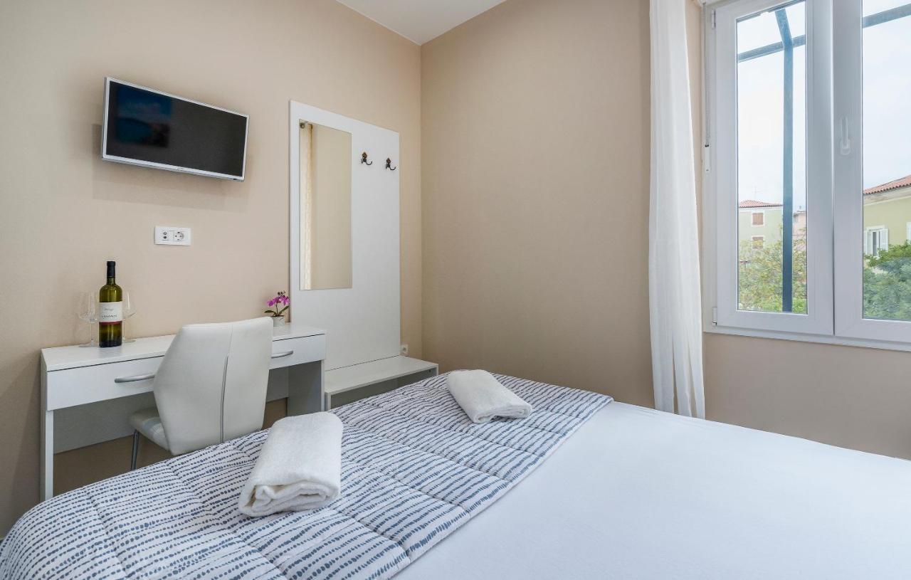 Roberto Rooms Poreč Exterior foto